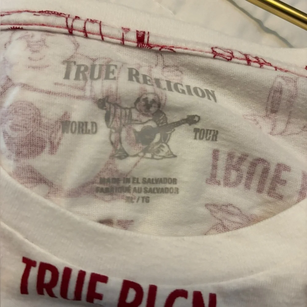 True Religion Men's Cream and Red Graphic Tee